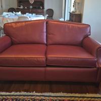 2 Divani Chelsea in ecopelle martellata