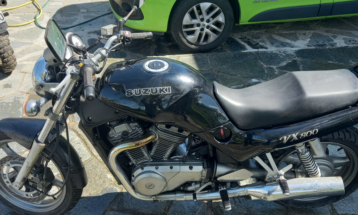Suzuki Vx800