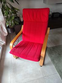 Poltrona IKEA Poang rossa