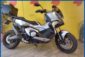HONDA X-ADV 750 Garantito e Finanziabile