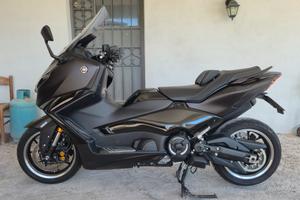 YAMAHA TMAX 560 TECH MAX  2025 KM.9980