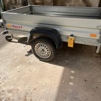Rimorchio auto
