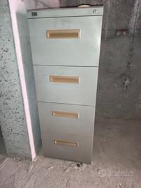 schedari metallici vintage 