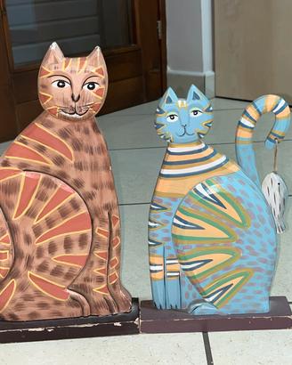 Gatti di legno