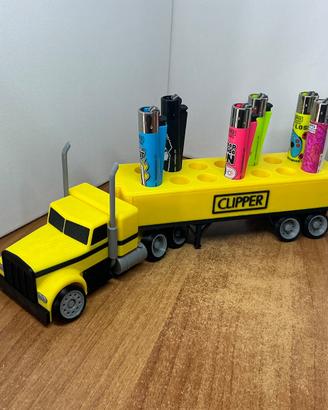 Espositore per accendini Clipper a forma di camion
