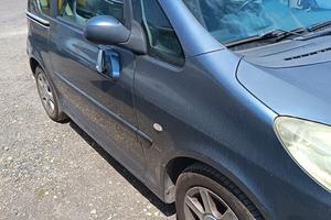 Peugeot 1007 usata