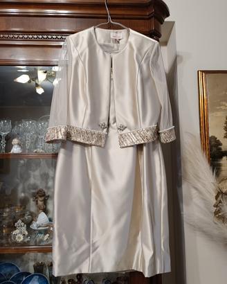 vestito tubino più giacchietta colore champagne 