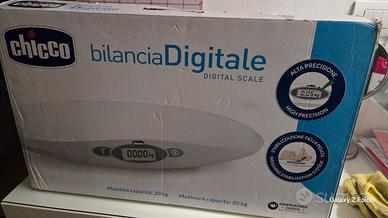 bilancia digitale neonato