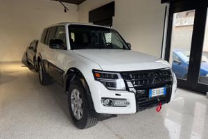 Mitsubishi Pajero 3.2 DI-D 16V aut. 5p. One/Hundre
