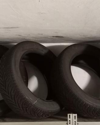 4 Pneumatici invernali M+S Kleber 215/55 R17