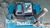 MAKITA DGA513
