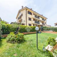 PORZIONE DI QUADRIFAMILIARE A ROMA