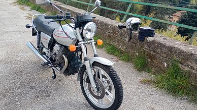Moto Guzzi V35