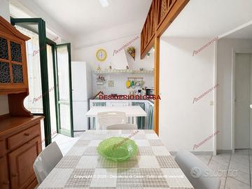 Casa, Campofelice di Roccella.