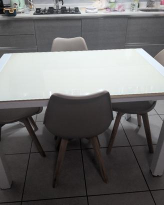 Tavolo in vetro temperato bianco+4 sedie