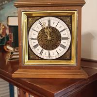 orologio meccanico da tavolo