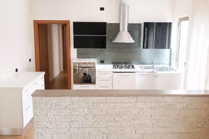 CASA INDIPENDENTE SU UN UNICO LIVELLO