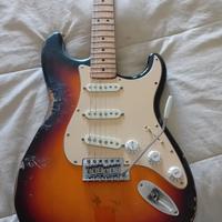 Fender stratocaster assemblata al top