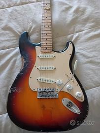 Fender stratocaster assemblata al top