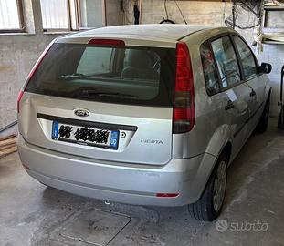 Ford  Fiesta benzina 1700€
