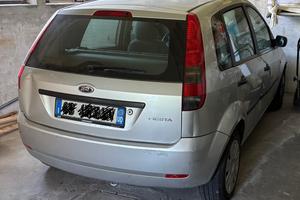 Ford  Fiesta benzina 1700€