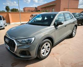 Audi Q3 35 TDI S tronic Business
