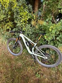 Specialized epic 8 evo pro
