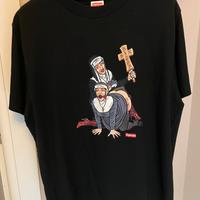 T-shirt supreme