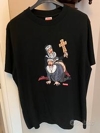 T-shirt supreme