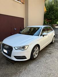 Audi A3 1.6 TDI Ambition - Fari Xeno - Tagliandata