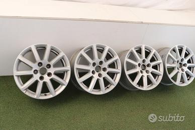 Cerchi in lega Audi a4 16 ORIGINALI 8K0601025AT