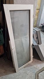 Finestra alluminio con doppio vetro 53×126,5
