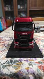 Iveco S-Way modellino