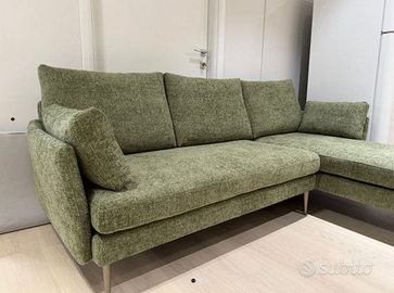 Divano salvaspazio con penisola