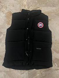 Smanicato canada goose