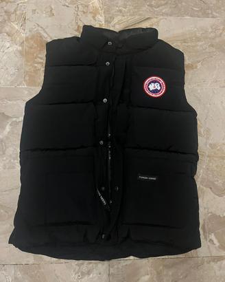 Smanicato canada goose