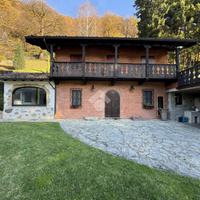 VILLA SINGOLA A PRIMALUNA
