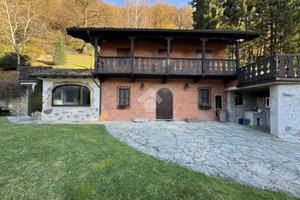 VILLA SINGOLA A PRIMALUNA