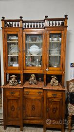 Credenza artigianale