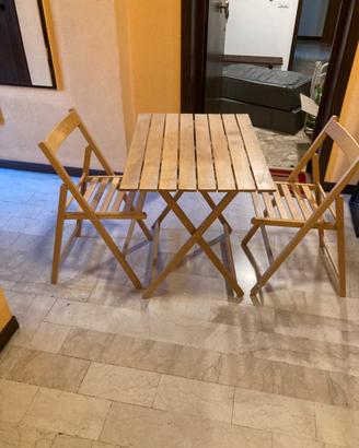 Tavolino da esterno