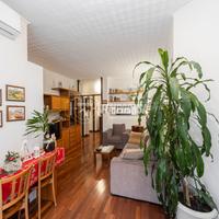 Tre locali doppi servizi con box e cantina