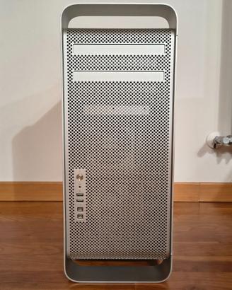 Apple Mac Pro Xeon  2,4 Ghz Quad Core, 16 GB, 2 HD