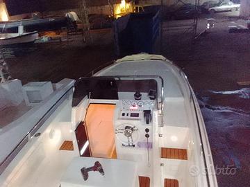 Mano 23 walkround motore 2021