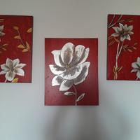 QUADRI 3 CON FIORI IN RILIEVO SU TELA. FUORIGROTTA
