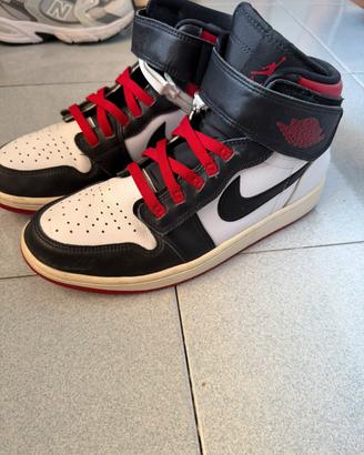 Jordan bianche e rosse da uomo