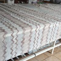 coppia di tende ricamate in cotone disegnato