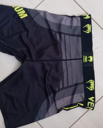 Pantaloncino Venum da allenamento MMA
