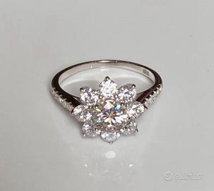 Anello Fiore in argento con Moissanite 1 CT