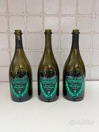 Bottiglie vuote dom perignon luminous green