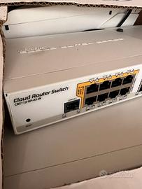 Switch PoE Mikrotik CRS112-8P-4S-IN